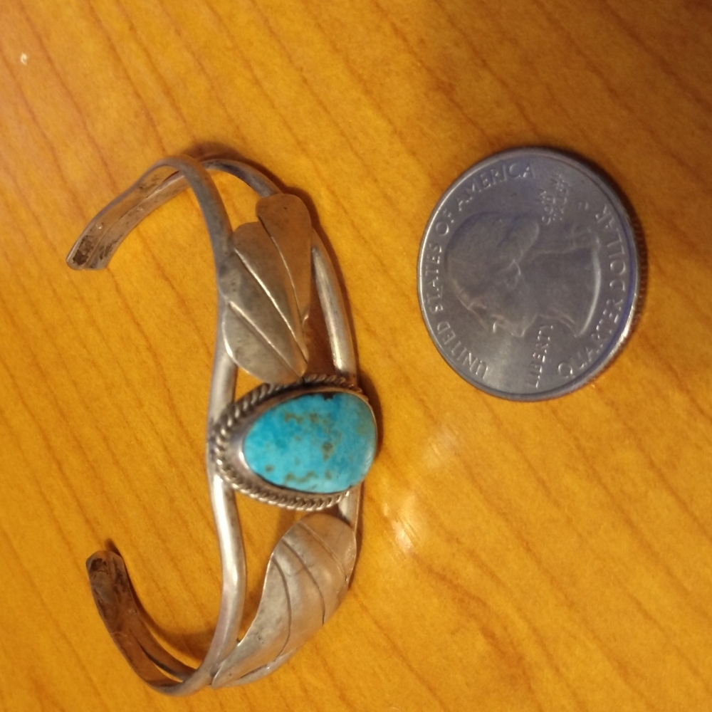 Navajo sterling silver and turquoise bracelet